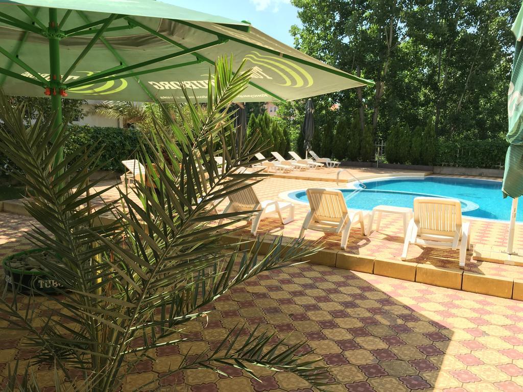 מלון סאני ביץ' Beatris Family House מראה חיצוני תמונה